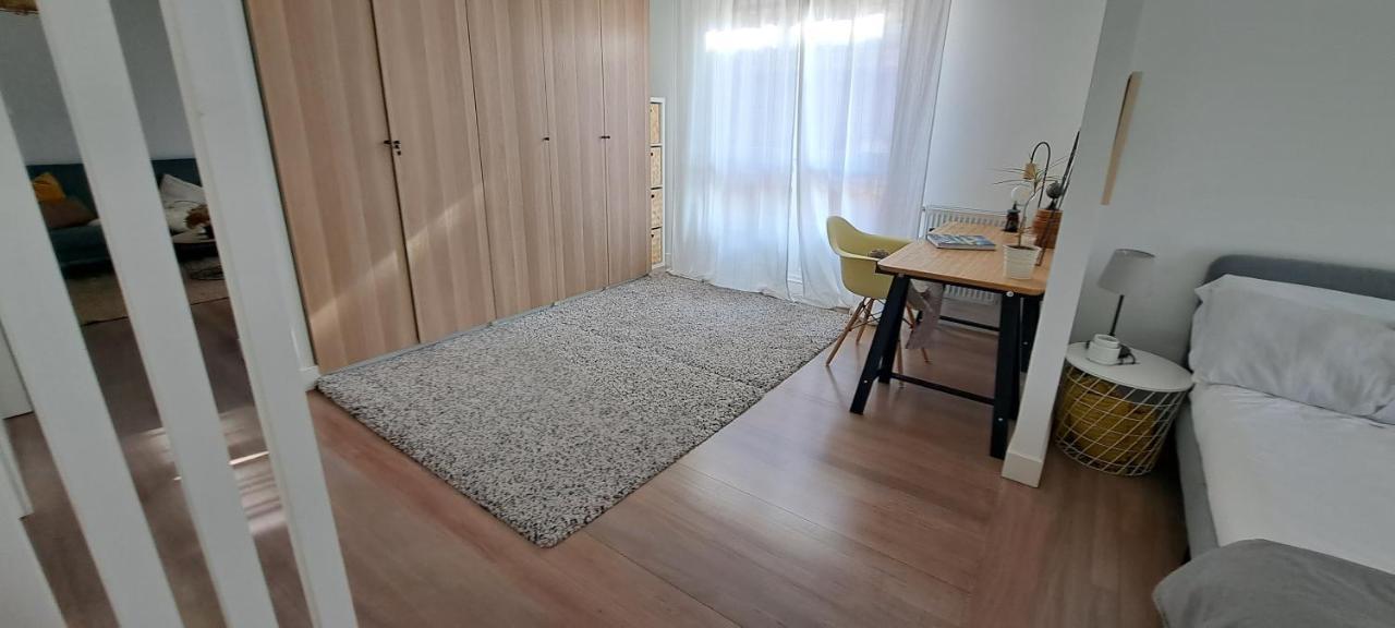 Apartamento Con Suite, Zona De Trabajo Y Yoga Wifi Y Garaje Castro Urdiales Eksteriør bilde